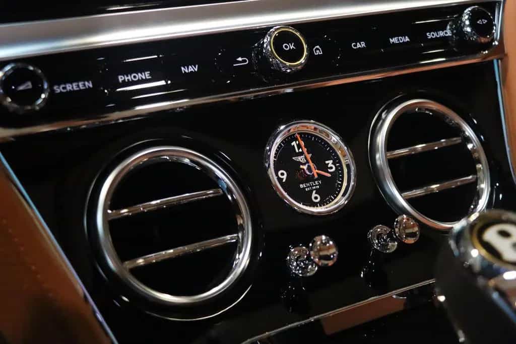 Bentley Continental GTC-Bang & Olufsen-Camera 360 05/2019-photo-17