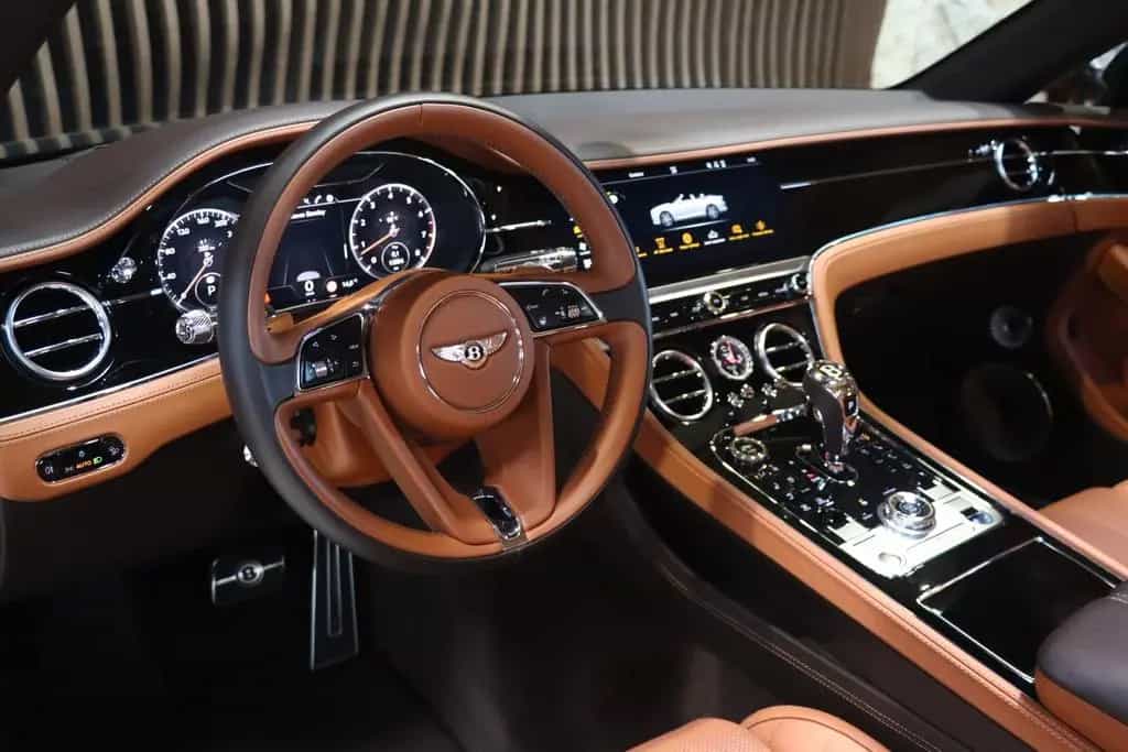 Bentley Continental GTC-Bang & Olufsen-Camera 360 05/2019-photo-8