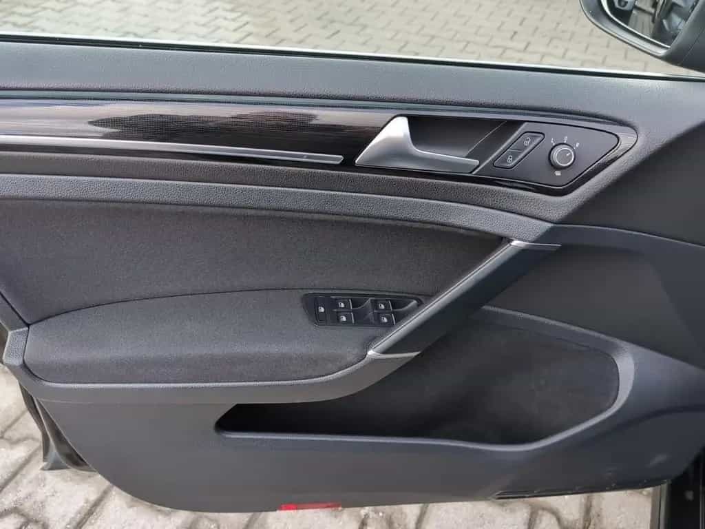 Volkswagen Golf 7 Highline/ACC/Massage/AHK/Kamera 12/2018-photo-11