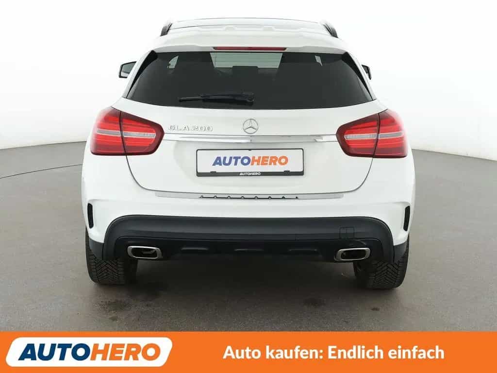 Mercedes-Benz GLA 200 GLA-Klasse GLA 200 AMG Line Aut.*NAVI*TEMPO*CAM* 11/2018-photo-4