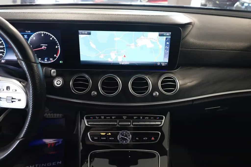 Mercedes-Benz E-Class 400d Lim.4M AMG-Line,LED,MBUX,Pano,Air,ACC,360 09/2018-photo-25