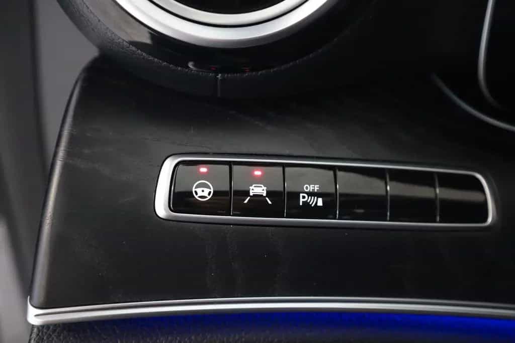 Mercedes-Benz E-Class 400d Lim.4M AMG-Line,LED,MBUX,Pano,Air,ACC,360 09/2018-photo-36