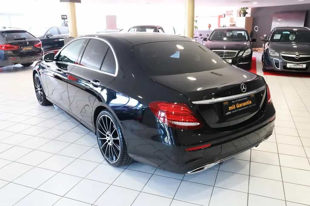 Mercedes-Benz E-Class 400d Lim.4M AMG-Line,LED,MBUX,Pano,Air,ACC,360 09/2018-photo-4