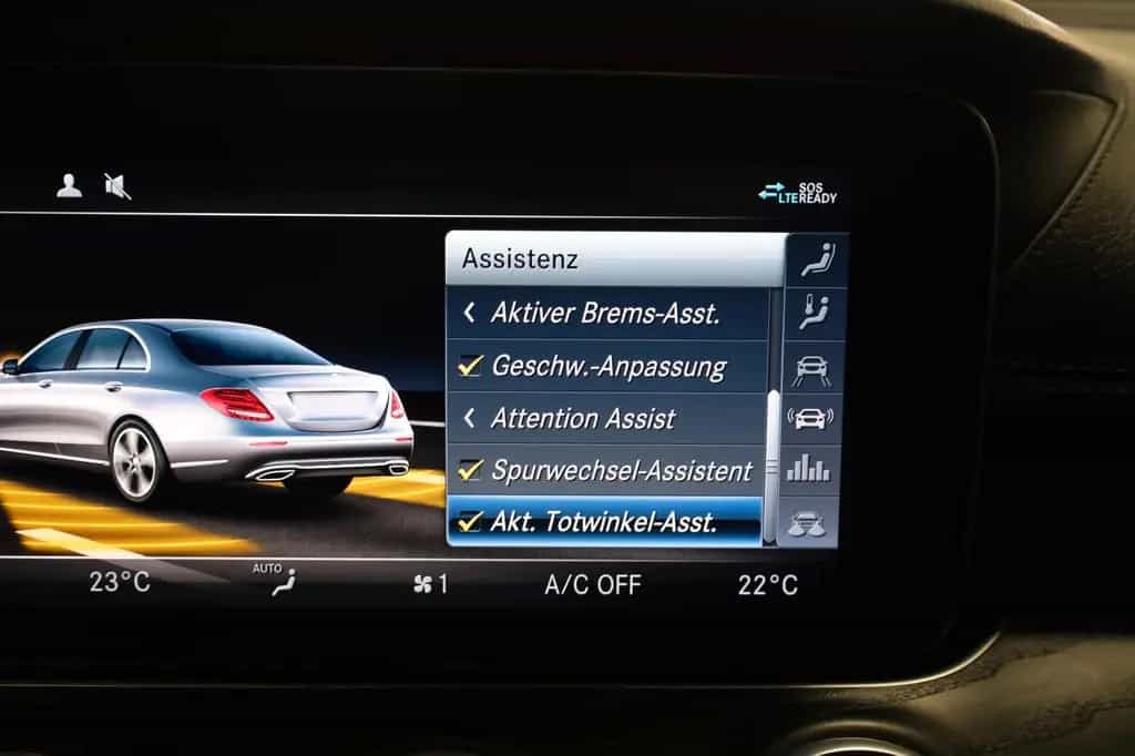 Mercedes-Benz E-Class 400d Lim.4M AMG-Line,LED,MBUX,Pano,Air,ACC,360 09/2018-photo-43