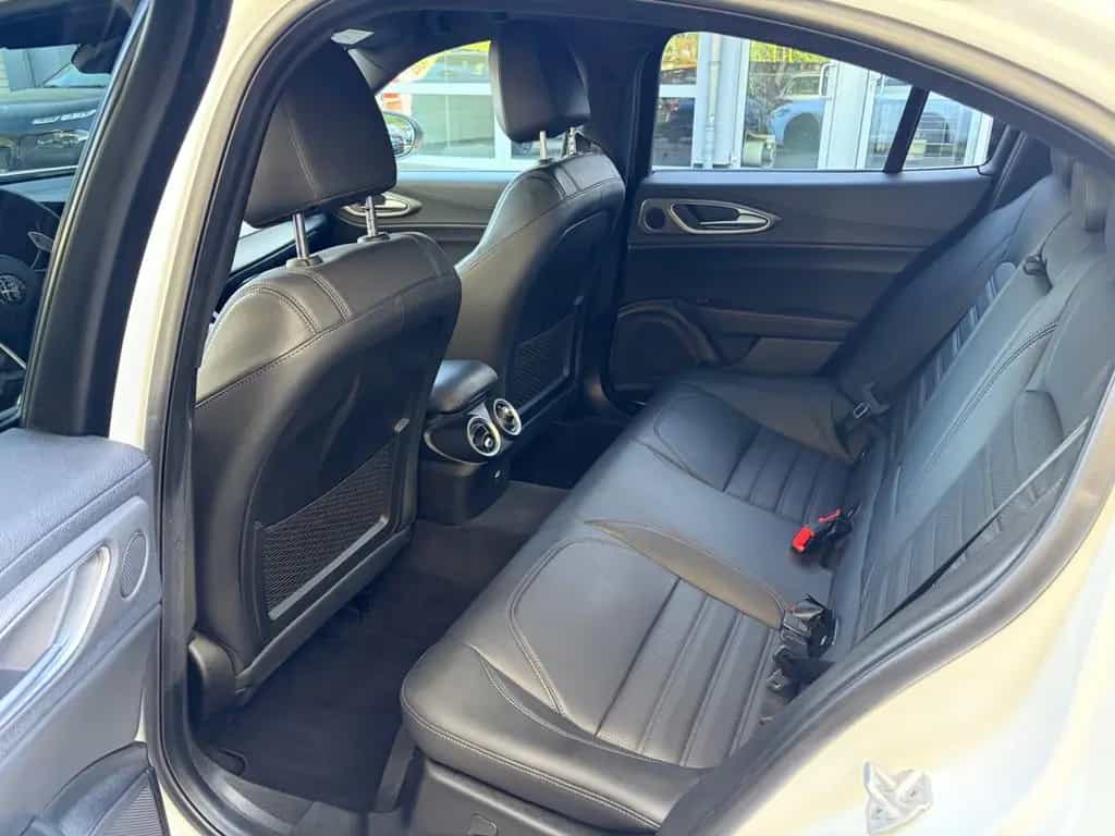 Alfa Romeo Giulia B-Tech|LEDER|NAVI|BI-XENON|RKAM|ACC| 04/2019-photo-10
