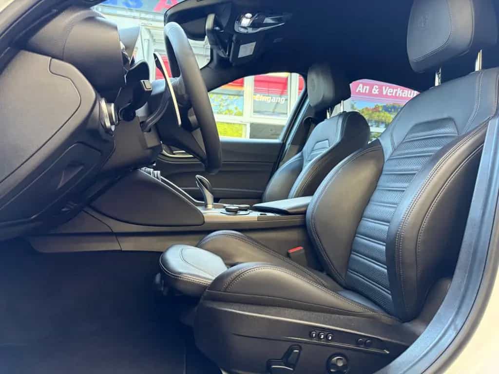 Alfa Romeo Giulia B-Tech|LEDER|NAVI|BI-XENON|RKAM|ACC| 04/2019-photo-3
