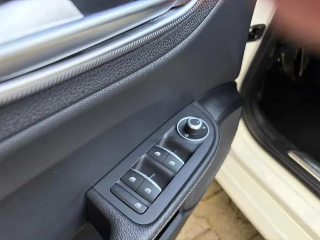 Alfa Romeo Giulia B-Tech|LEDER|NAVI|BI-XENON|RKAM|ACC| 04/2019-photo-4