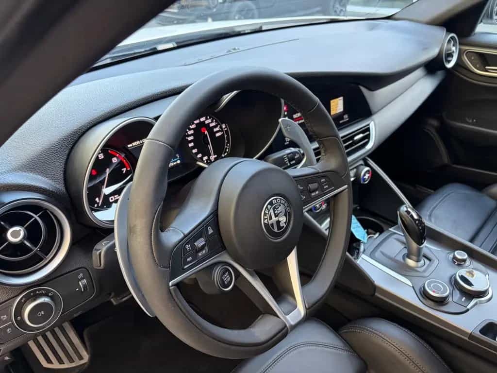 Alfa Romeo Giulia B-Tech|LEDER|NAVI|BI-XENON|RKAM|ACC| 04/2019-photo-5