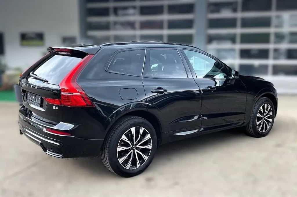 Volvo XC60 B4 D*PLUS DARK*AHK|ST.HZG|PANO|360|ACC|H&K| 08/2022-photo-18