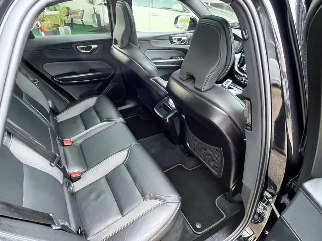 Volvo XC60 B4 D*PLUS DARK*AHK|ST.HZG|PANO|360|ACC|H&K| 08/2022-photo-8