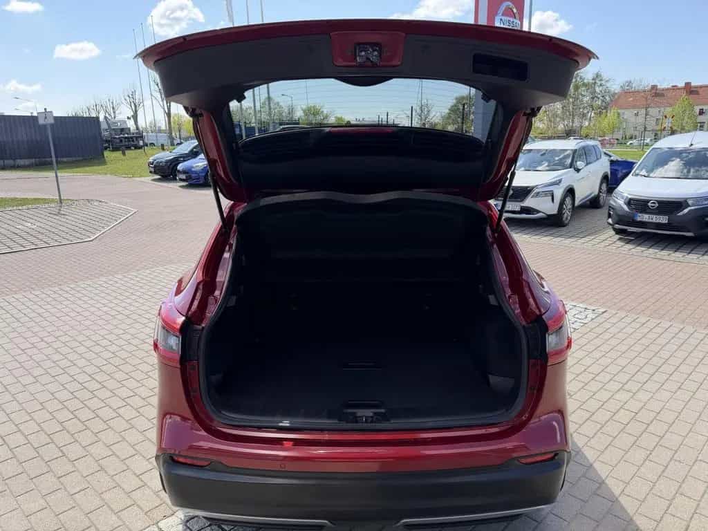 Nissan Qashqai 1.3 DIG-T 117 kW Tekna 4x2/PROPILOT/AHK/ 09/2019-photo-9