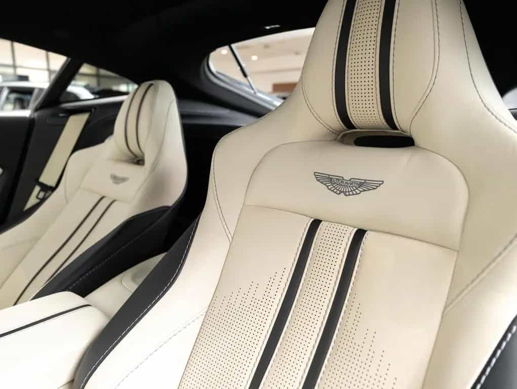 Aston Martin V8 Vantage 4.0 V8 05/2022-photo-10