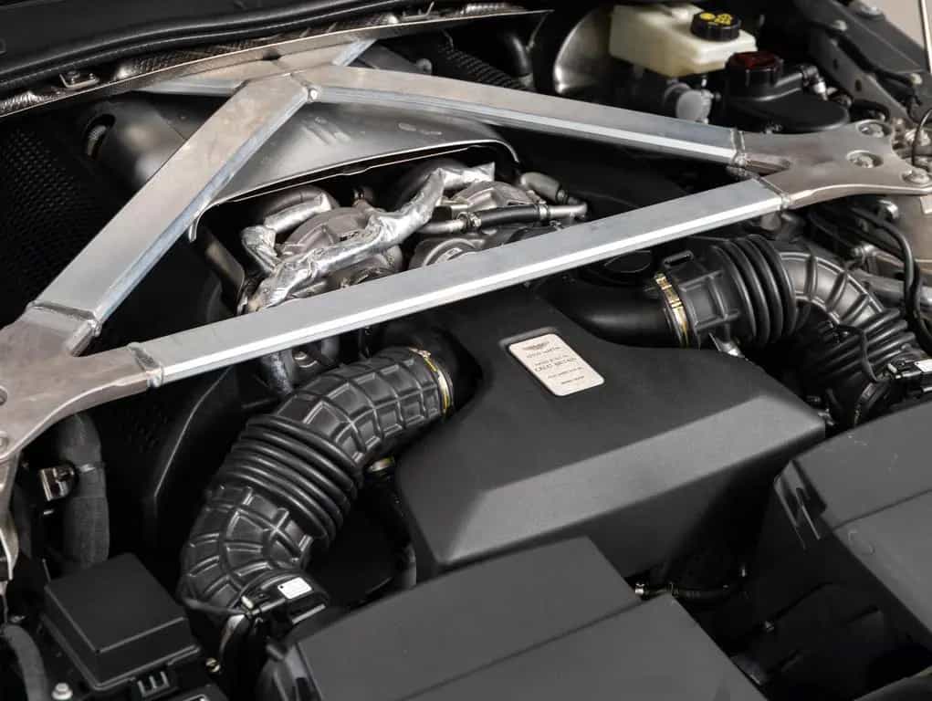 Aston Martin V8 Vantage 4.0 V8 05/2022-photo-17
