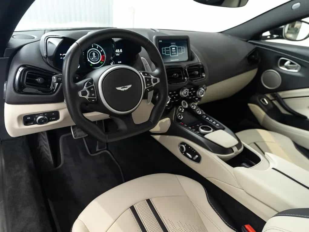 Aston Martin V8 Vantage 4.0 V8 05/2022-photo-5