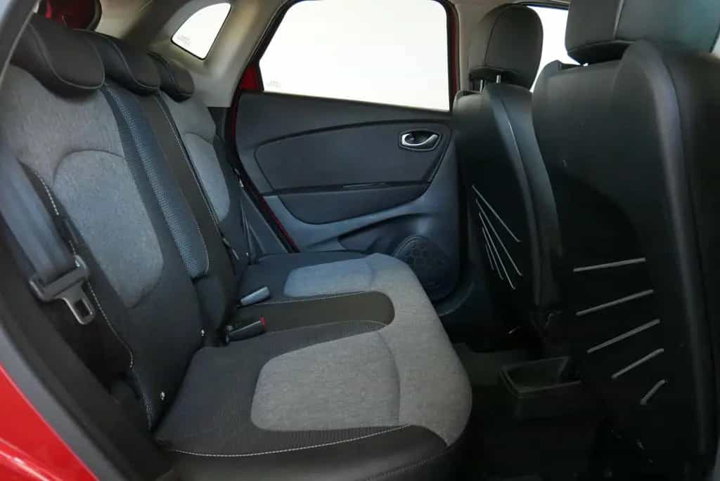 Renault Captur Intens Autom. LED Kamera Navi AHK PDC 12/2018-photo-21