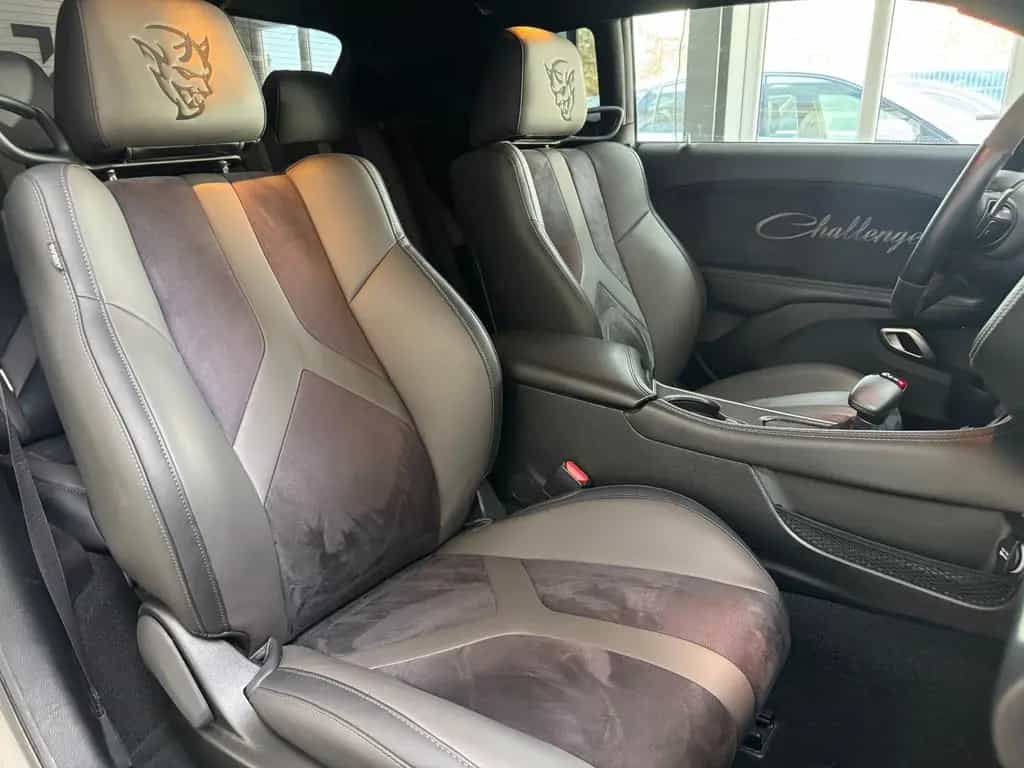 Dodge Challenger 5.7L V8 HEMI *Keyless*CarPlay*Kamera 07/2019-photo-14