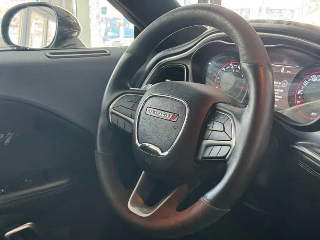 Dodge Challenger 5.7L V8 HEMI *Keyless*CarPlay*Kamera 07/2019-photo-16