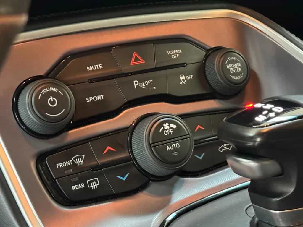 Dodge Challenger 5.7L V8 HEMI *Keyless*CarPlay*Kamera 07/2019-photo-20