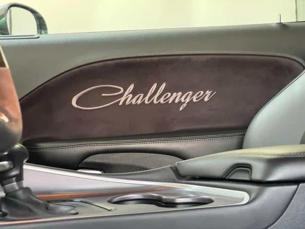 Dodge Challenger 5.7L V8 HEMI *Keyless*CarPlay*Kamera 07/2019-photo-25
