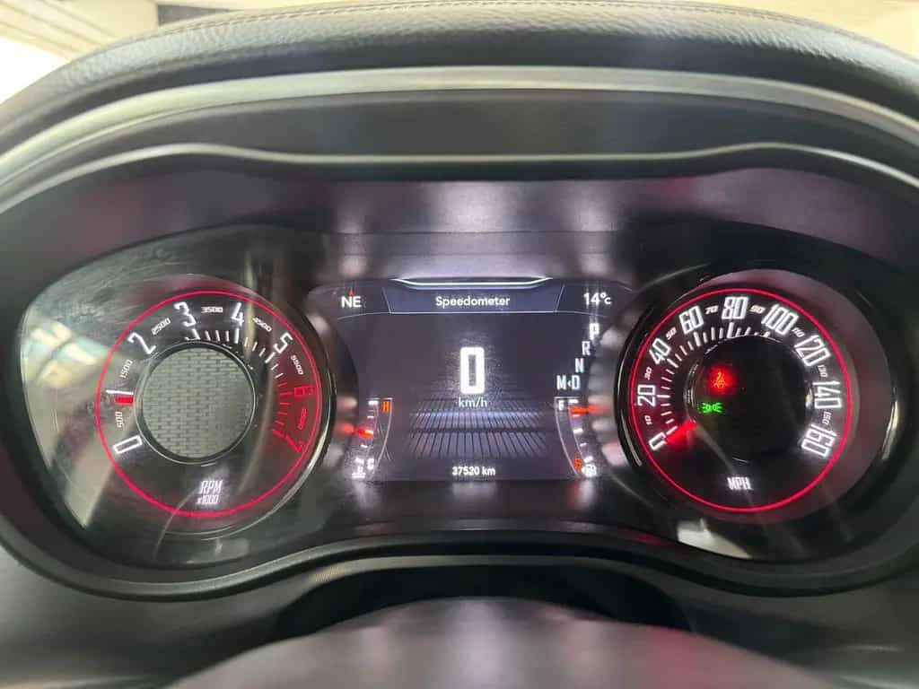 Dodge Challenger 5.7L V8 HEMI *Keyless*CarPlay*Kamera 07/2019-photo-29