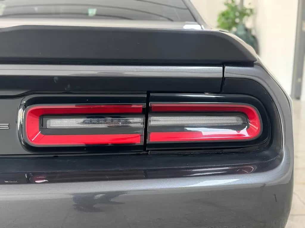 Dodge Challenger 5.7L V8 HEMI *Keyless*CarPlay*Kamera 07/2019-photo-37