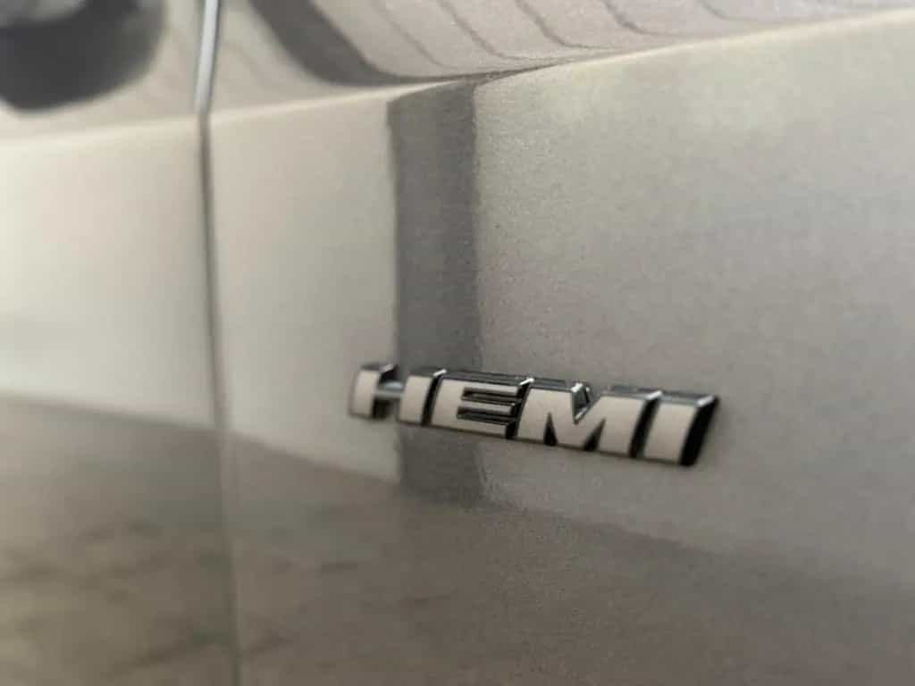 Dodge Challenger 5.7L V8 HEMI *Keyless*CarPlay*Kamera 07/2019-photo-46