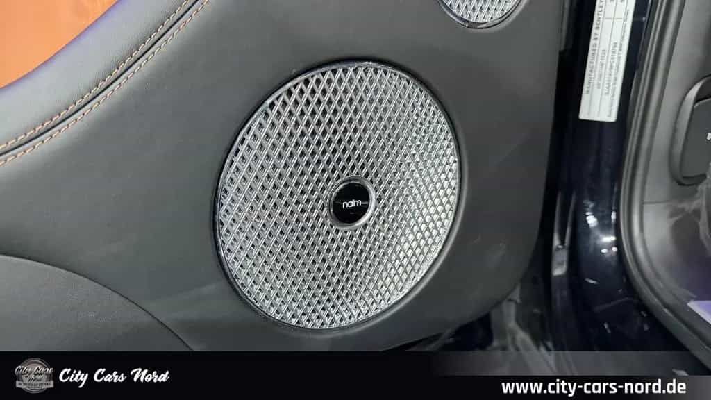 Bentley Bentayga Azure 4.0 V8 4WD COMFORT SPEC+FOND 12/2022-photo-10