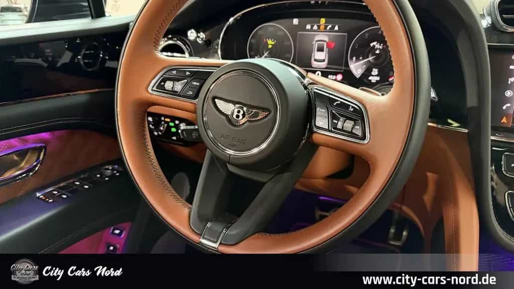 Bentley Bentayga Azure 4.0 V8 4WD COMFORT SPEC+FOND 12/2022-photo-17
