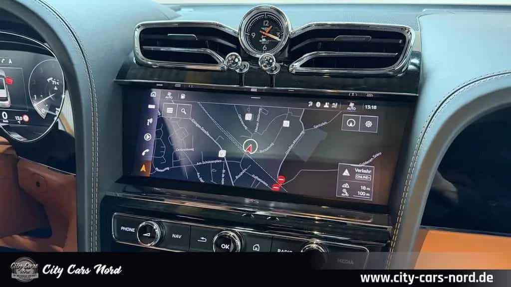 Bentley Bentayga Azure 4.0 V8 4WD COMFORT SPEC+FOND 12/2022-photo-18