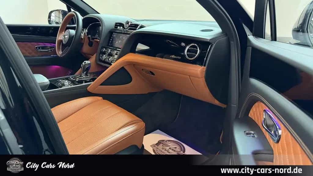 Bentley Bentayga Azure 4.0 V8 4WD COMFORT SPEC+FOND 12/2022-photo-29