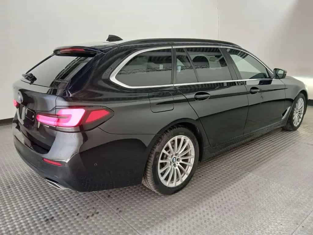 BMW 5 Series 520 d Touring Business RFK Navi DAB Sitzh. 1.Hd. 01/2022-photo-12