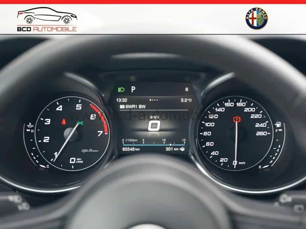 Alfa Romeo Stelvio Super Q4*VELOCE*AHK*NAVI*VOLL-LEDER*APPL 07/2020-photo-15
