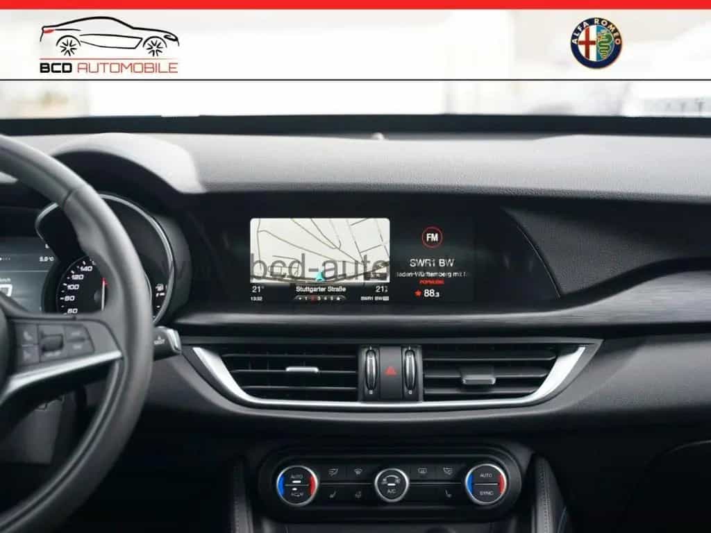 Alfa Romeo Stelvio Super Q4*VELOCE*AHK*NAVI*VOLL-LEDER*APPL 07/2020-photo-17