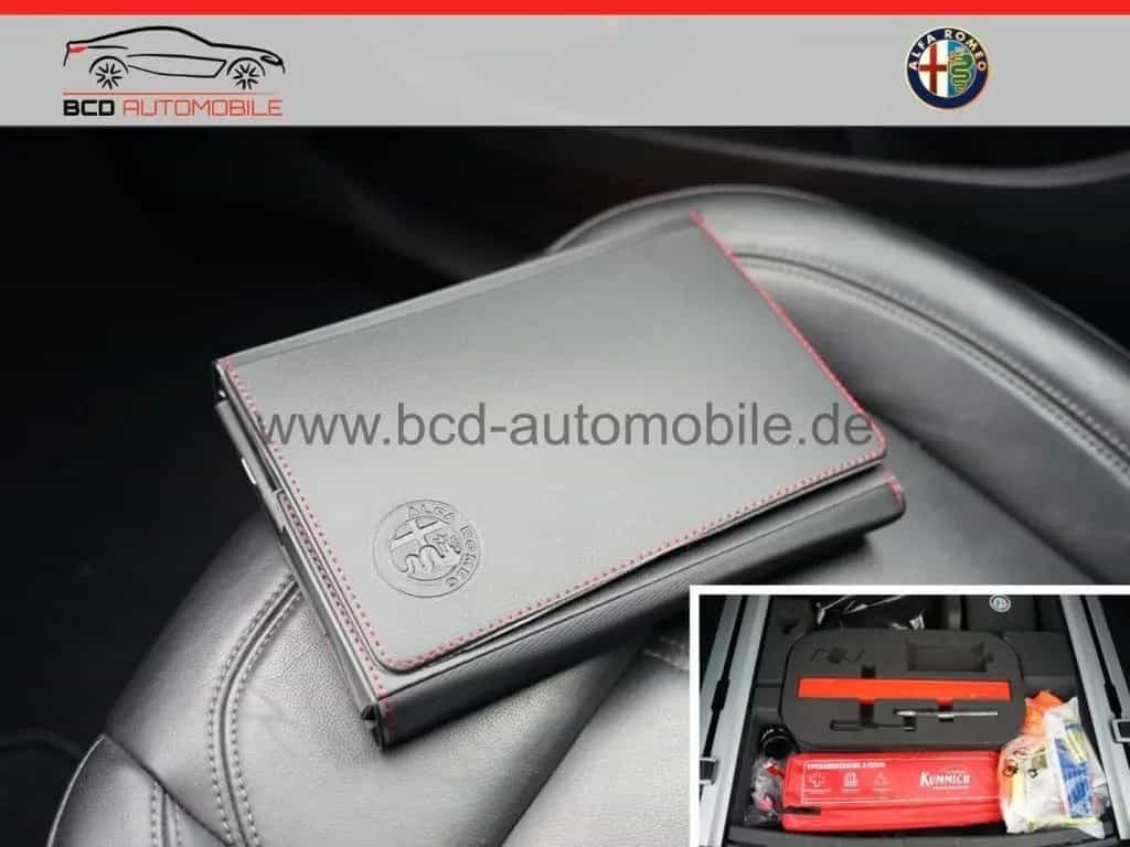 Alfa Romeo Stelvio Super Q4*VELOCE*AHK*NAVI*VOLL-LEDER*APPL 07/2020-photo-29