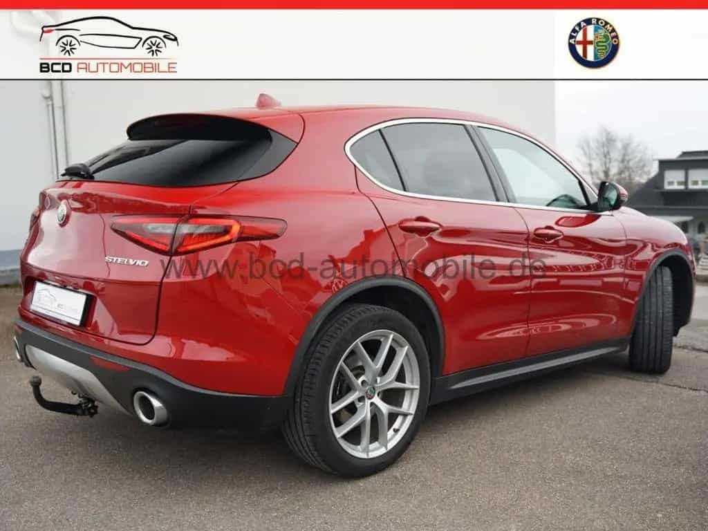 Alfa Romeo Stelvio Super Q4*VELOCE*AHK*NAVI*VOLL-LEDER*APPL 07/2020-photo-3
