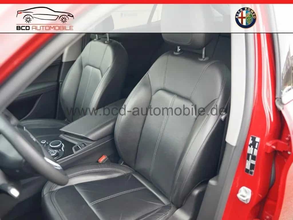 Alfa Romeo Stelvio Super Q4*VELOCE*AHK*NAVI*VOLL-LEDER*APPL 07/2020-photo-8