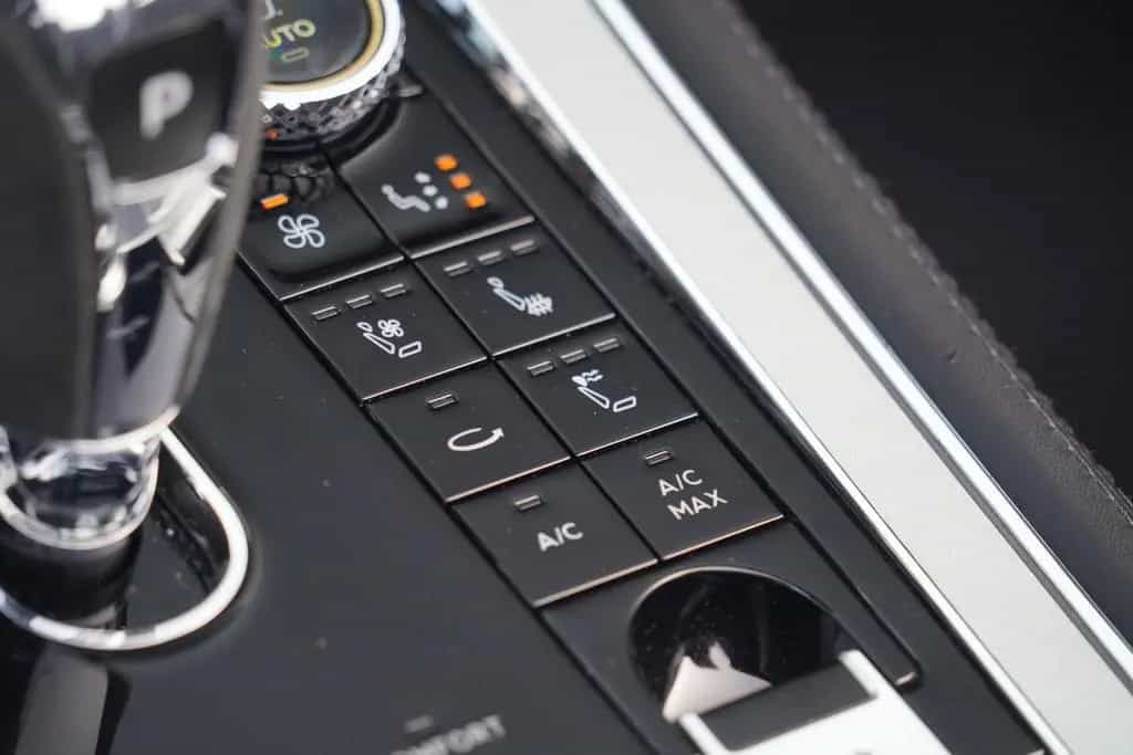 Bentley Continental GTC 4.0 V8 S / Rotating display / 1e 06/2023-photo-18