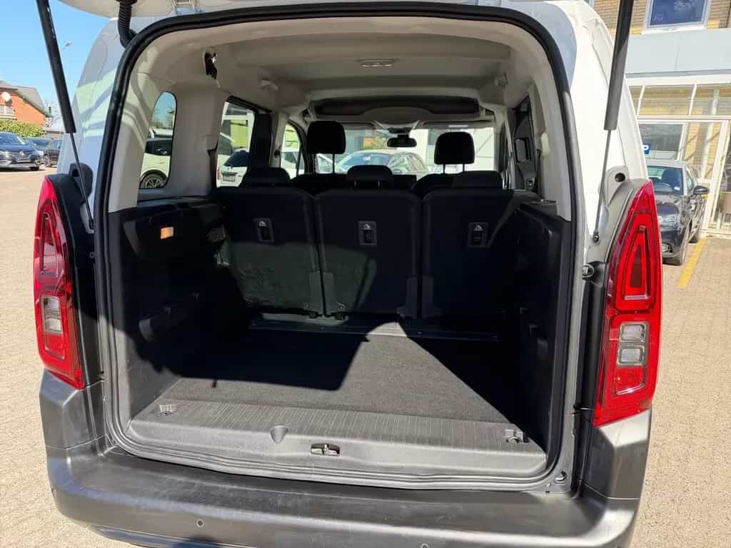 Citroën Berlingo Shine M Navi AHK Head Up SHZ 03/2020-photo-10