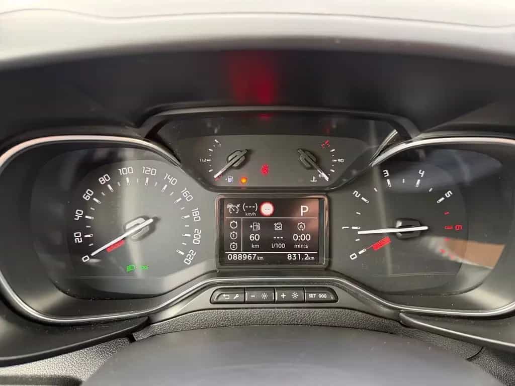 Citroën Berlingo Shine M Navi AHK Head Up SHZ 03/2020-photo-18