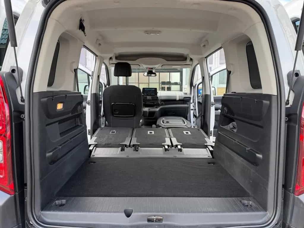 Citroën Berlingo Shine M Navi AHK Head Up SHZ 03/2020-photo-27