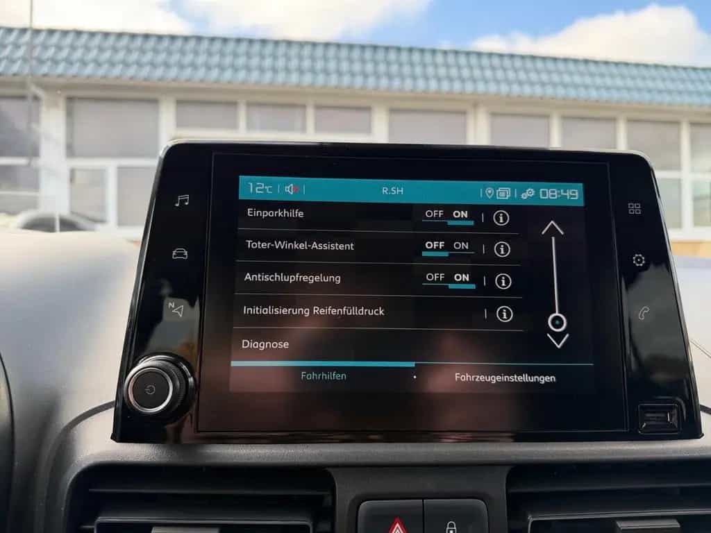 Citroën Berlingo Shine M Navi AHK Head Up SHZ 03/2020-photo-32