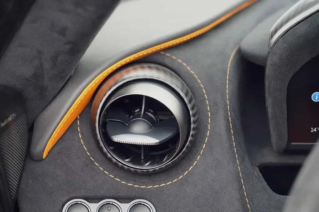 McLaren 720S 4.0 V8 Performance / Lift / 1e besitzer / 3 02/2019-photo-16