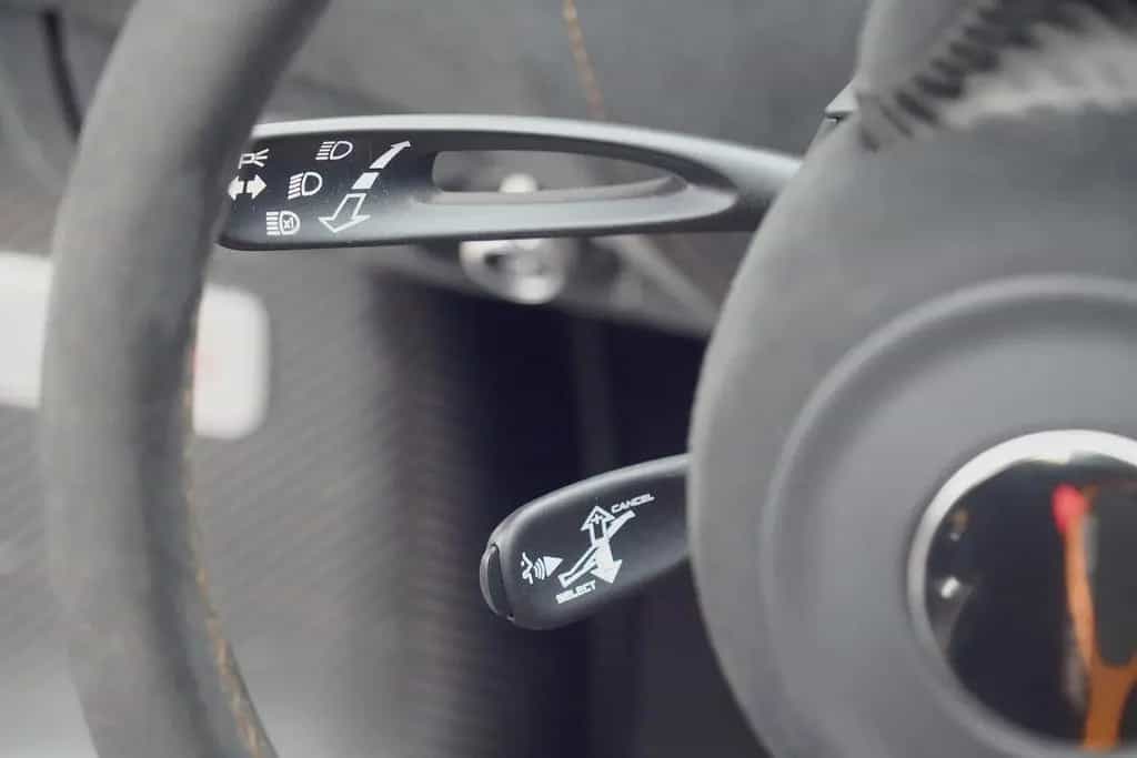 McLaren 720S 4.0 V8 Performance / Lift / 1e besitzer / 3 02/2019-photo-23