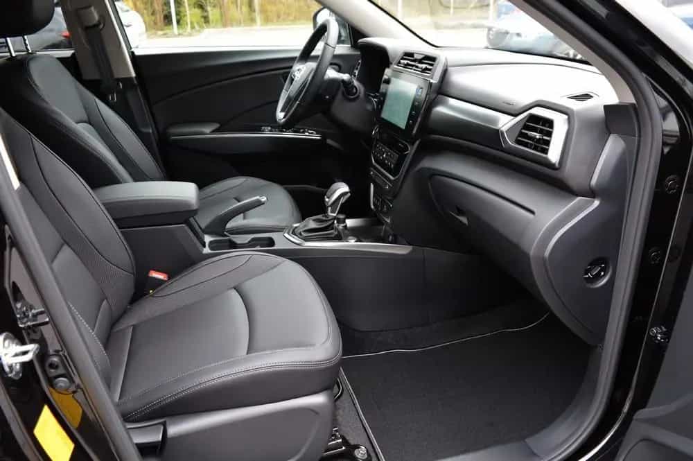 KGM Tivoli 1.5 T-GDI Nomad+ *LED+Leder+2xPDC+Cam+SH* null-photo-12