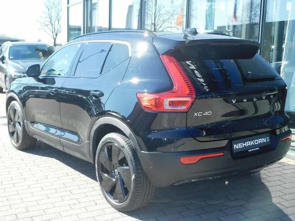 Volvo XC40 B5 AWD R-Design 06/2021-photo-3