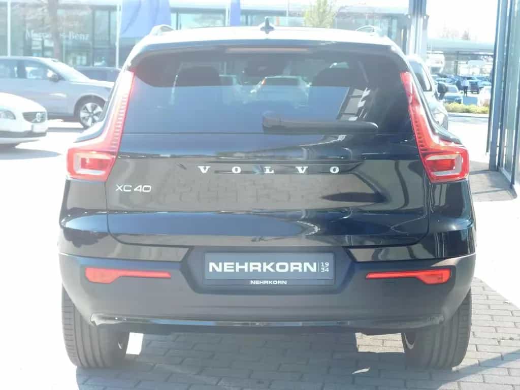 Volvo XC40 B5 AWD R-Design 06/2021-photo-4
