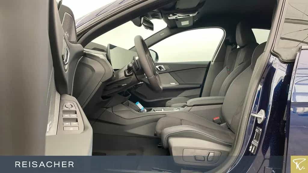 BMW 2 Series 220 Gran Coupé Sportpaket Autom. Parksystem 04/2026-photo-2