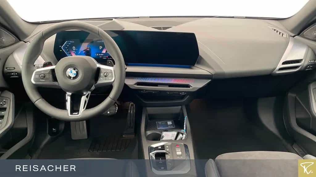 BMW 2 Series 220 Gran Coupé Sportpaket Autom. Parksystem 04/2026-photo-4