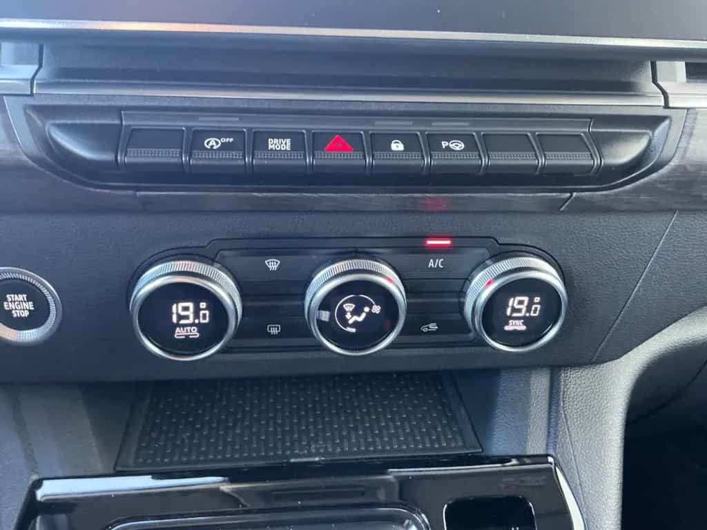 Renault Kangoo III Techno Navi Kamera Allwetter LED AHK 07/2024-photo-24