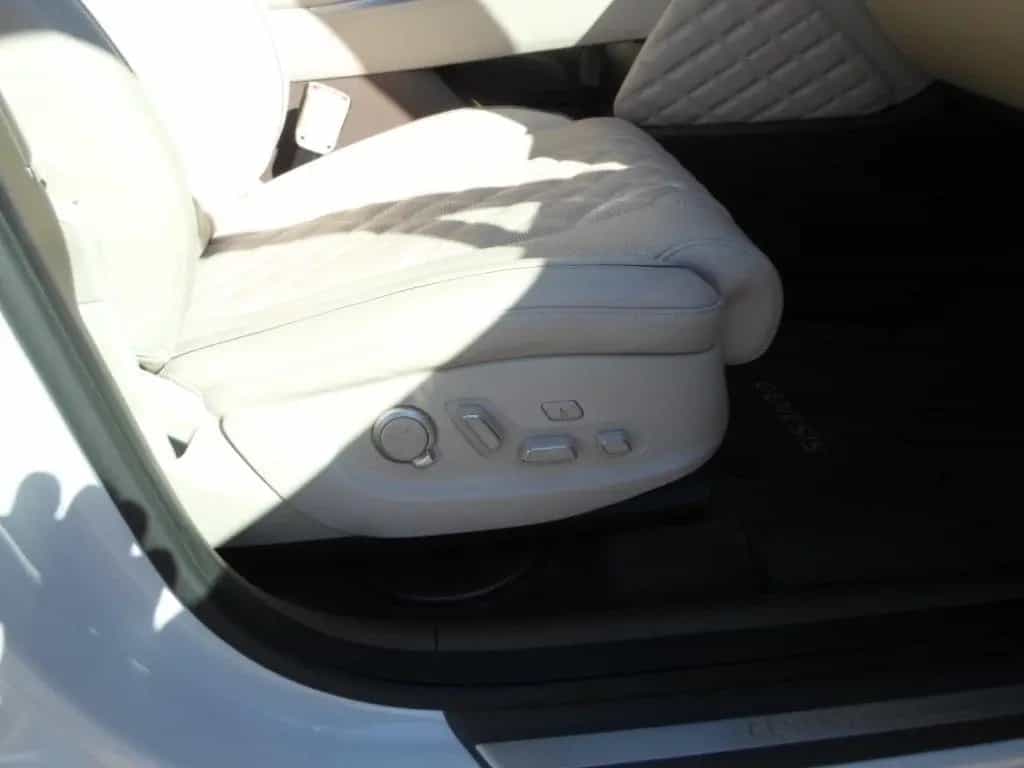 Genesis GV80 3.0D Luxus 4WD 8-AT 7-Sitzer 08/2022-photo-15